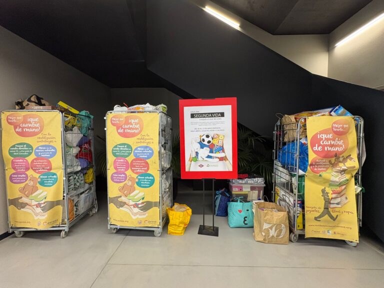 METRO RECOGE 385 KILOS DE PRODUCTOS REUTRILIZABLES